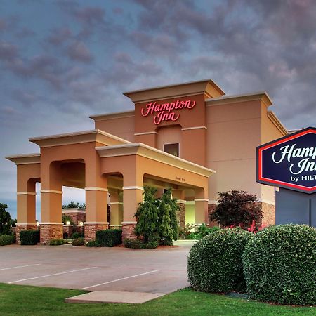 Hampton Inn Vernon Buitenkant foto